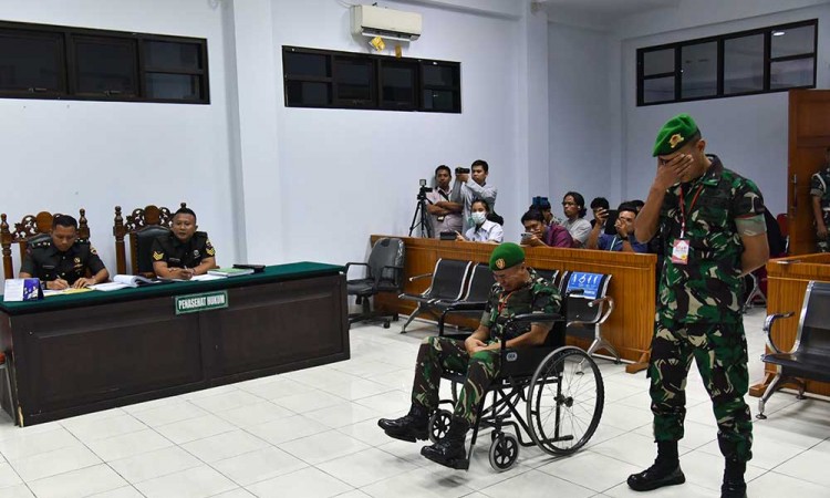 Tangis Oknum TNI Pecah Setelah Divonis Penjara Seumur Hidup Bawa Sabu 75 Kilogram