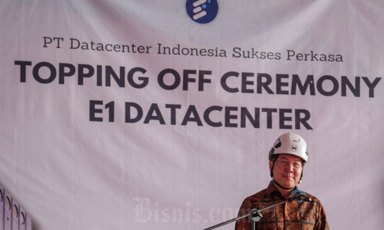 Prosesi Topping Off Data Center E1 di Jakarta