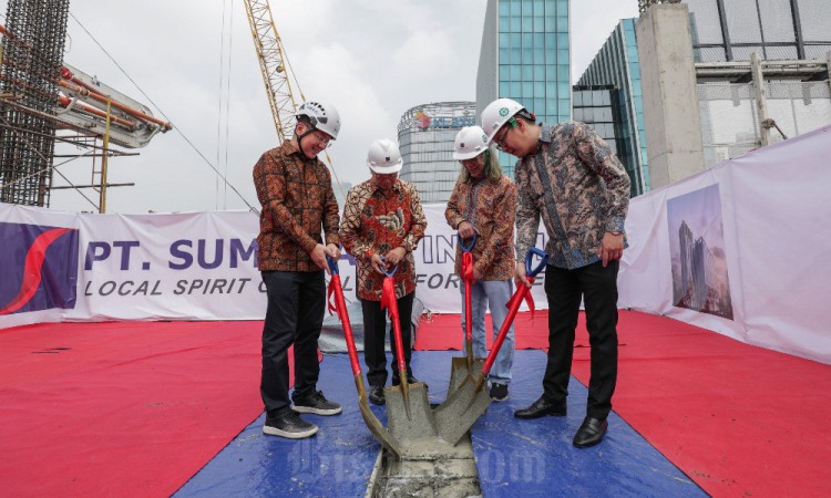 Prosesi Topping Off Data Center E1 di Jakarta