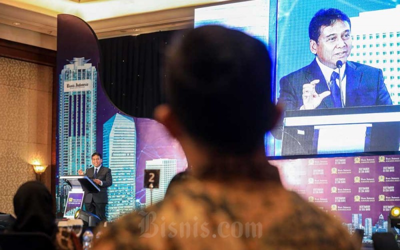 Presiden Komisaris PT Jurnalindo Aksara Grafika (JAG) Hariyadi B. Sukamdani memberikan pemaparan saat acara Bisnis Indonesia Award (BIA) 2023 di Jakarta, Rabu (31/5/2023). Bisnis/Abdurachman