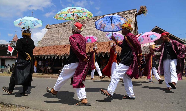 Ritual Orom Sasadu suku Sahu di Halmahera Barat