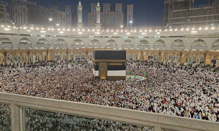 Suhu di Mekah Mencapai 45 Derajat, Jamaah Haji Dihimbau Tidak Melaksanakan Umrah Wajib Pada Siang Hari