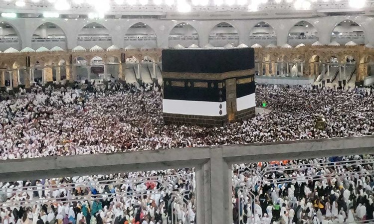 Suhu di Mekah Mencapai 45 Derajat, Jamaah Haji Dihimbau Tidak Melaksanakan Umrah Wajib Pada Siang Hari