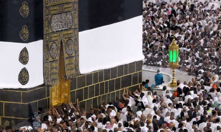 Suhu di Mekah Mencapai 45 Derajat, Jamaah Haji Dihimbau Tidak Melaksanakan Umrah Wajib Pada Siang Hari