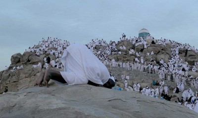 Jutaan Umat Muslim Melaksanakan Wukuf di Padang Arafah