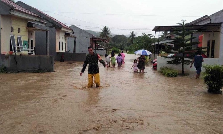 Banjir Rendam Tiga Kecamatan di Sulawesi Tenggara