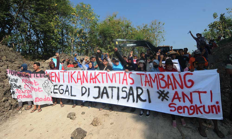 Warga di Boyolali Lakukan Aksi Demo Menolak Aktivitas Galian C