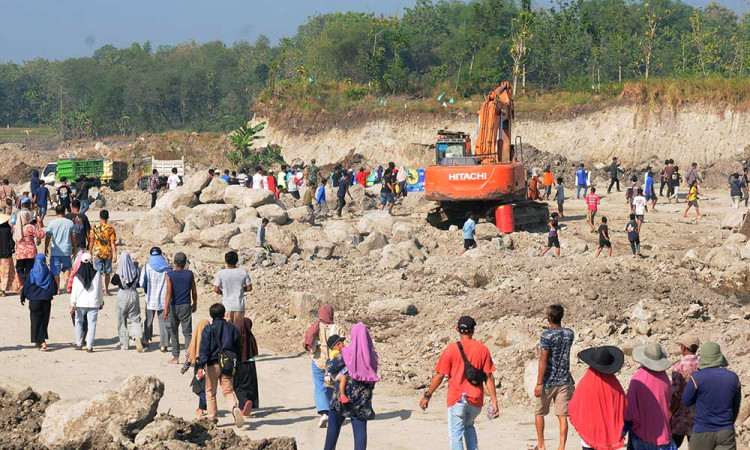 Warga di Boyolali Lakukan Aksi Demo Menolak Aktivitas Galian C