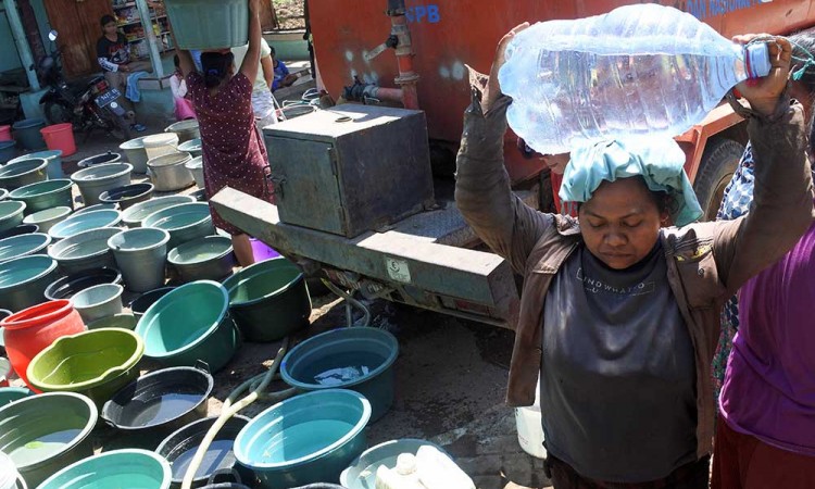 Sejumlah Wilayah di Jawa Timur Alami Krisis Air Bersih