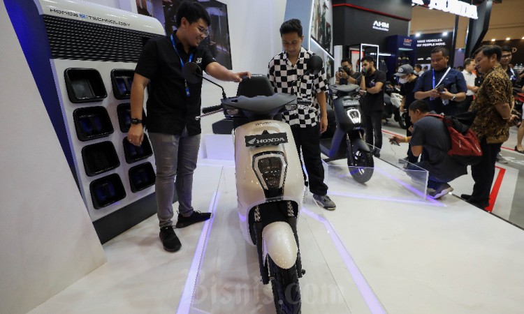 Honda Luncurkan Sepeda Motor Listrik EM1 e: di GIIAS 2023