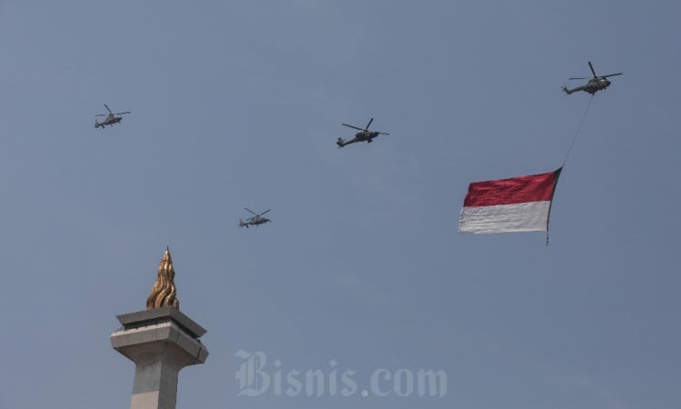 Atraksi Pesawat Tempur di Langit Jakarta