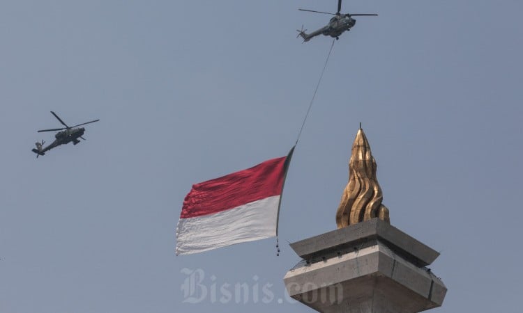 Atraksi Pesawat Tempur di Langit Jakarta