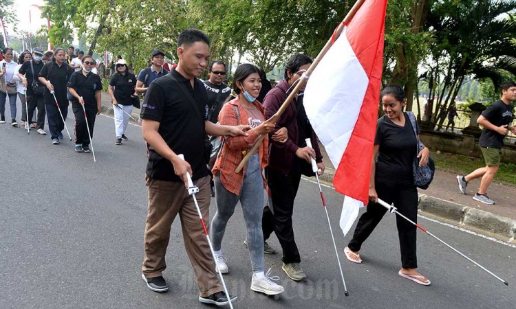 Rally Tongkat Adaptif Tunanetra di Bali 