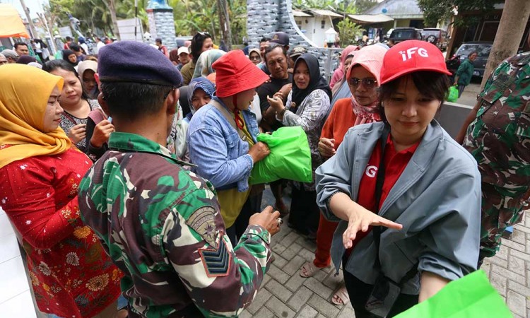 IFG BIKE CHARITY di Pangandaran Jawa Barat Memberikan Bantuan Sosial ke Masyarakat