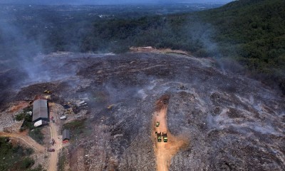 Kebakaran Tempat Pembuangan Akhir (TPA) Sarimukti di Bandung Belum Bisa Dipadamkan