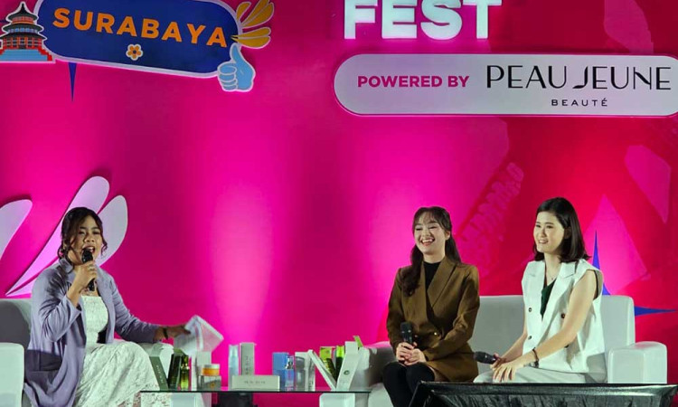 Caitlin Halderman Brand Ambassador Peau Jeune Beauté Hadir Meriahkan The Girl Fest Surabaya