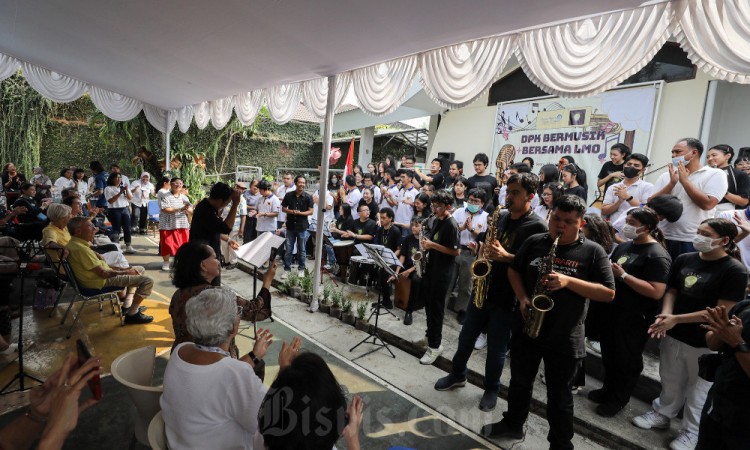 Komunitas Musik Light Ministry Orchestra (LMO) Kenalkan Musik Orchestra