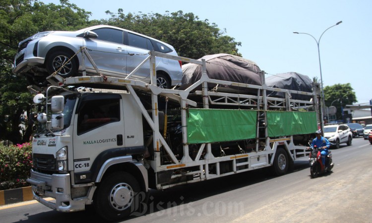 Pelemahan Rupiah Berdampak Terhadap Pengusaha Importir Seperti Industri Otomotif