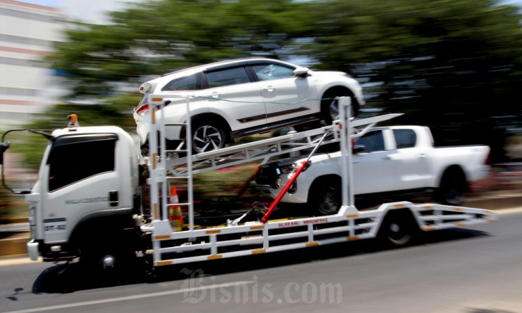 Pelemahan Rupiah Berdampak Terhadap Pengusaha Importir Seperti Industri Otomotif