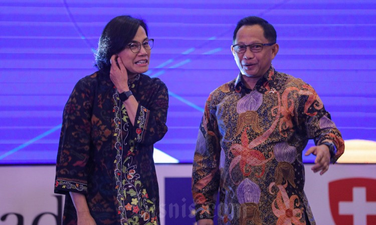 Sri Mulyani Serahkan Insentif Fiskal Tahun Anggaran 2023 ke Daerah Yang Memiliki Kinerja Baik