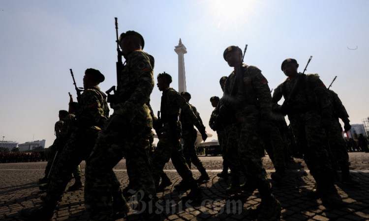 Atraksi di Langit Jakarta saat Gladi Bersih Persiapan HUT Ke-78 TNI