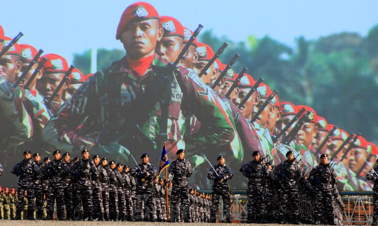 Atraksi di Langit Jakarta saat Gladi Bersih Persiapan HUT Ke-78 TNI