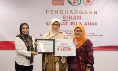 Penghargaan Bidan Sahabat Ibu dan Anak di Bandung