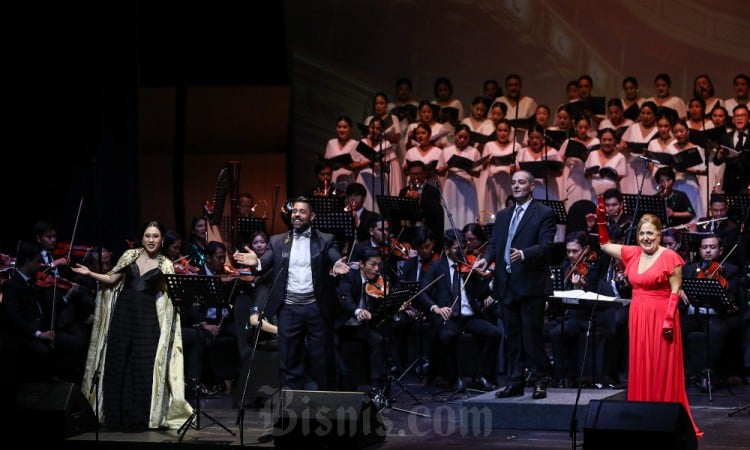 Konser Opera Memperingati 100 Tahun Maria Callas