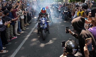 Kemeriahan Parade Pembalab MotoGP di Mataram