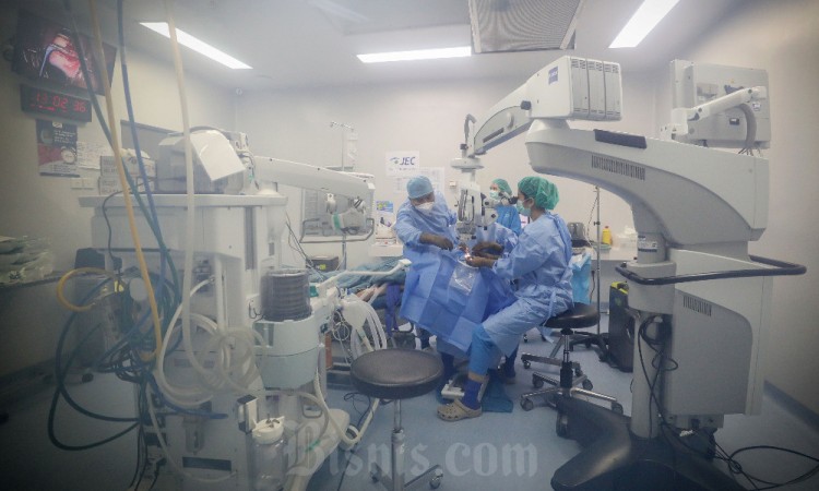 JEC Eye Hospitals and Clinics Gelar Operasi Mata Juling Gratis