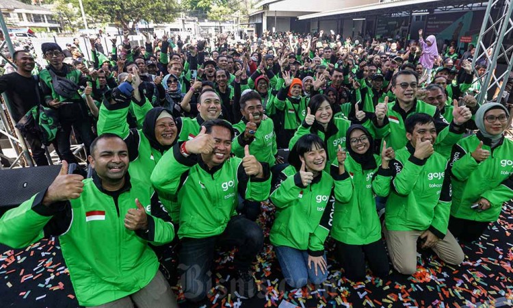 Peluncuran Jaket Driver Gojek, Simbol Gotong Royong Anak Bangsa