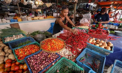 Harga Cabai Rawit di Pasar Melonjak Tinggi