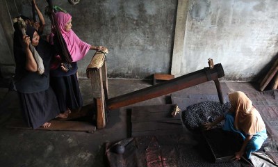 Melihat Pengolahan Kopi Robusta Secara Tradisional di Aceh