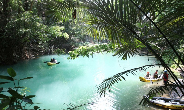 Permainan Kano Menjadi Wahana Baru di Taman Nasional Bantimurung Bulusaraung