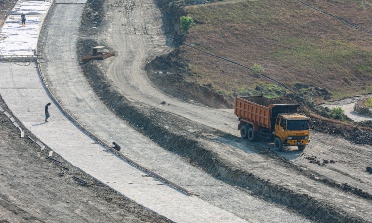 Pembangunan Jalan Tol Japek II Selatan Seksi 3 Ditargetkan Selesai Pada 2024
