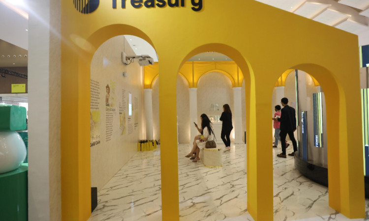 Perpaduan Seni Instalasi dan Emas di Treasury Art Prize Ramaikan Pameran Art Jakarta