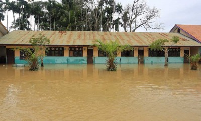 Siswa SD di Aceh Diliburkan Karena Sekolahnya Terendam Banjir