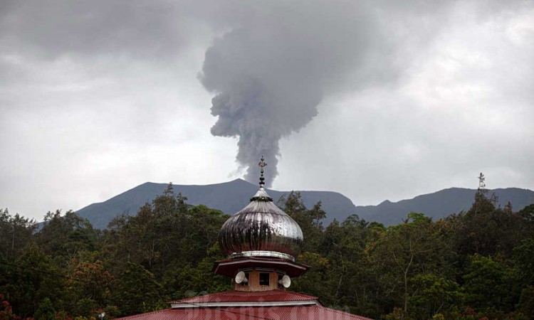 Hingga Hari Keempat Gunung Marapi Sumbar Masih Mengalami Erupsi