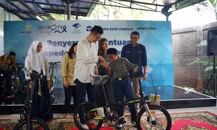 PT Terang Dunia Internusa Luncurkan Program CSR Pemberian Sepeda United Bike Bagi Siswa & Guru