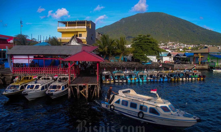 Pelayaran 24 jam Ternate-Tidore di Hari Nusantara