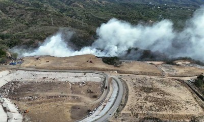 Tempat Pembuangan Akhir (TPA) Kawatuna di Palu Terbakar