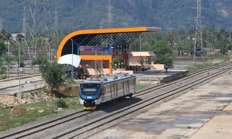 Layanan Kereta Api Makassar-Parepare Segera Dioperasikan