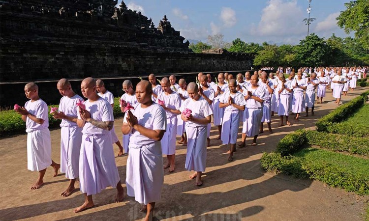 Pradaksina Pabajja Samanera di Borobudur