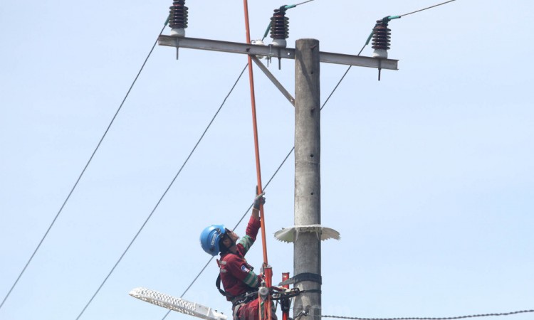 PT PLN UID Sulselrabar Siapkan 71 Posko dan 2.755 Personel Dalam Rangka Menjaga Listrik Menjelang Nataru