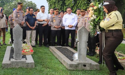 Sambut HUT ke-43 Satpam Nasional, Tabur Bunga Digelar di Taman Makam Pahlawan Kalibata