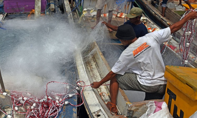 BMKG Himbau Nelayan Untuk Tidak Melaut Karena Cuaca Buruk