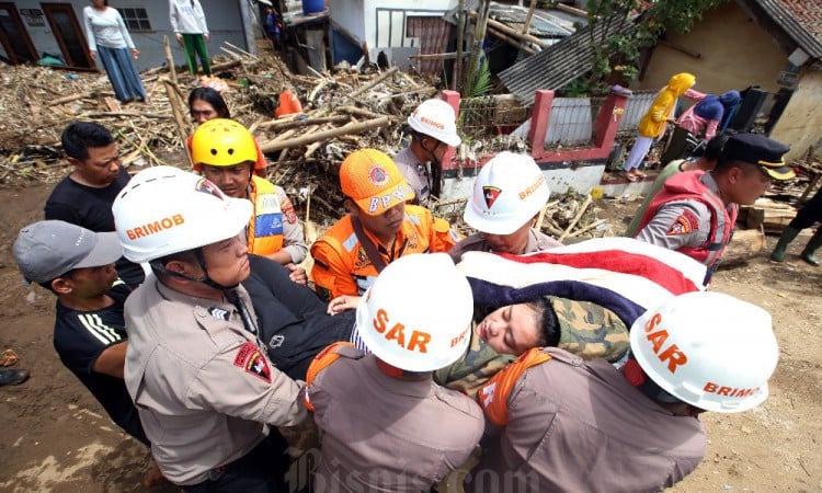 Banjir Merendam Sejumlah Wilayah di Kabupaten Bandung