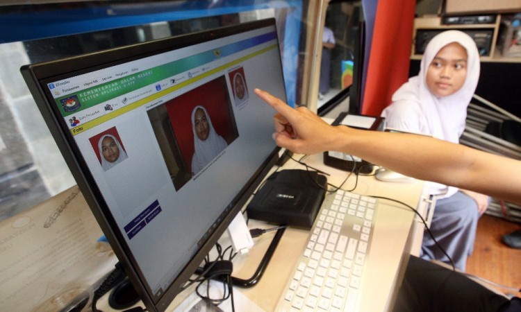 Pemkot Bandung Masifkan Perekaman KTP Elektronik Kepada 14.846 Jiwa Pemilih Pemula