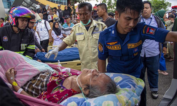Dampak Ledakan di Semen Padang Hospital
