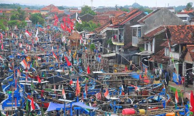 Nelayan Libur Melaut Akibat Gelombang Tinggi